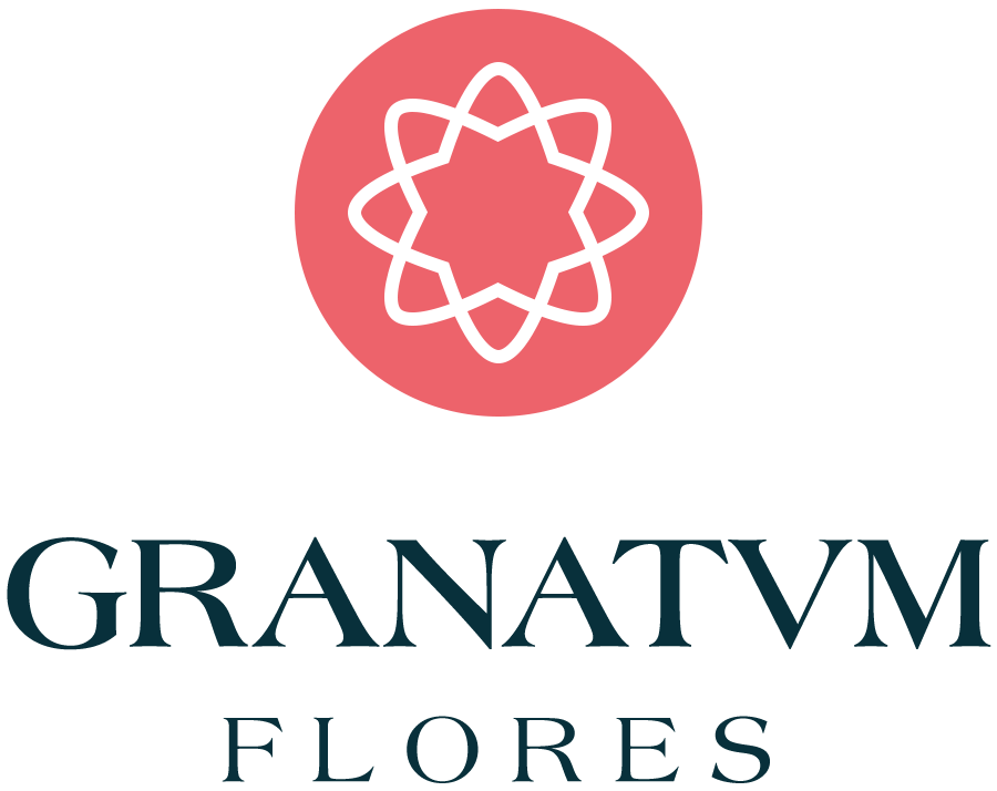 Logotipo de Granatum flores
